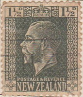 New Zealand 1915 Postage Stamp King George V 1½d one and half penny grey SG # 416A http://www.richterstamps.co.za revenue crown