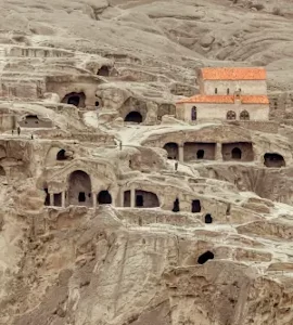 Georgia-Uplistsikhe-Cave-town