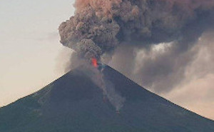 Nicaragua-Momotombo-Volcano
